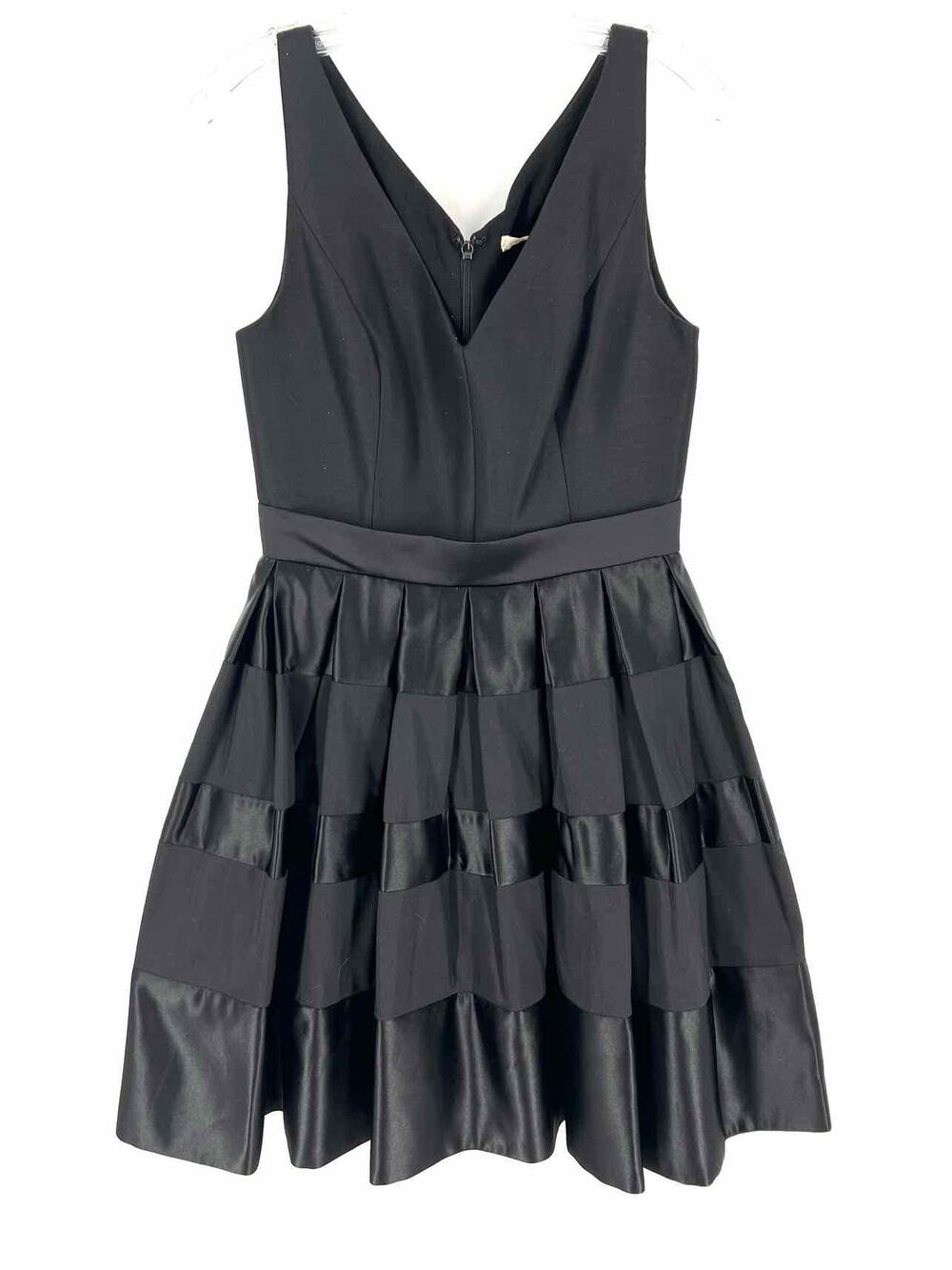 Halston Heritage Size 4 Black Stripe Pleated Designer Dress
